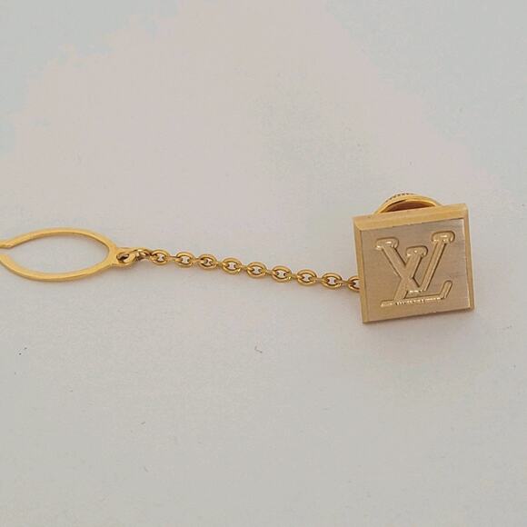 Louis Vuitton LV Tie Necktie Pin Gold Tone Logo Square Vintage Small - Picture 1 of 5